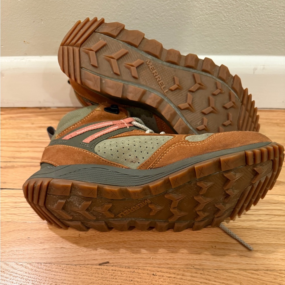 Merrell Wildwood Mid Leather Waterproof Hiking Boots - Picture 3 of 5